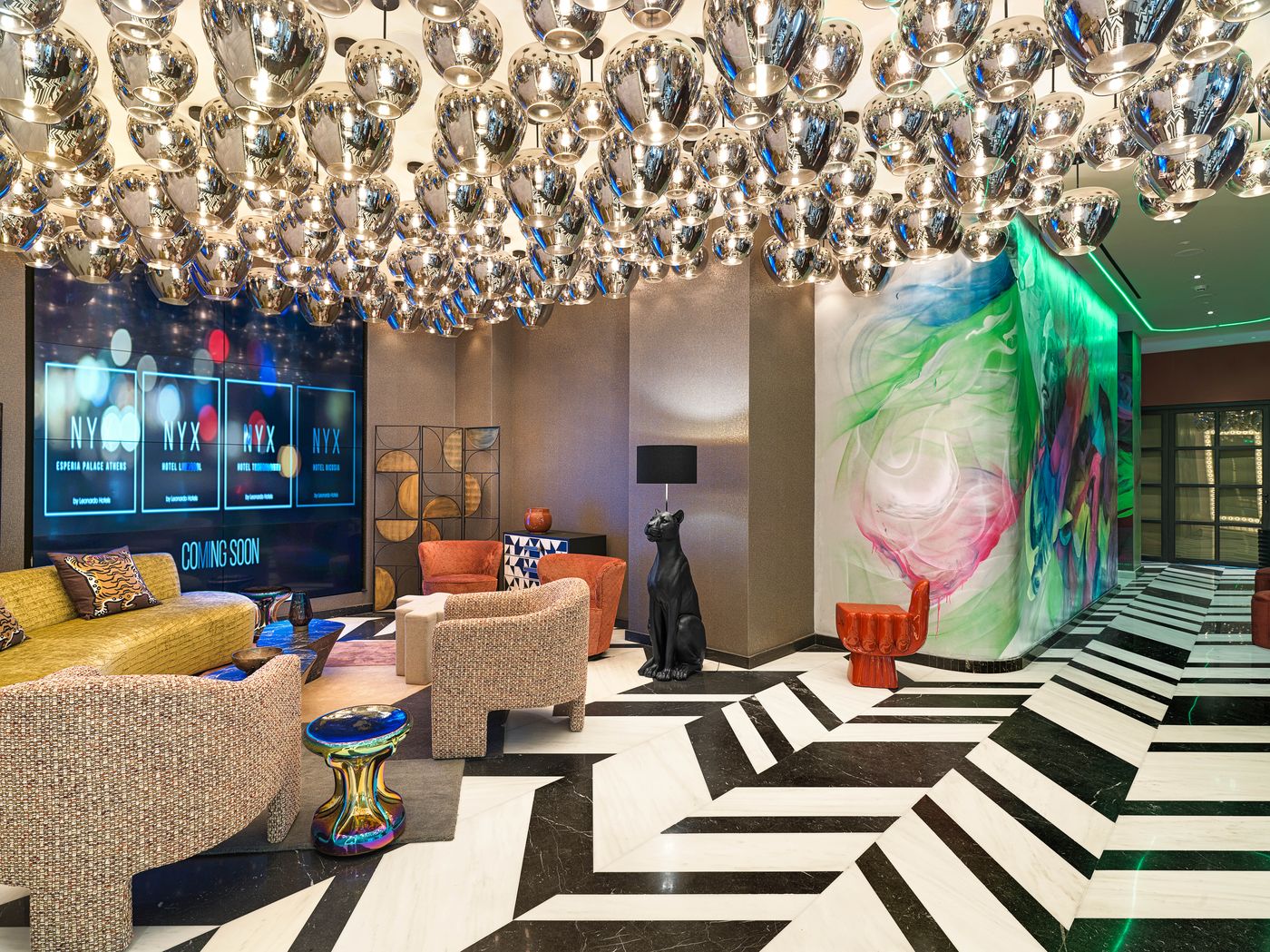 NYX-Esperia-Palace-Athens-by-Leonardo-Hotels-Lobby-16