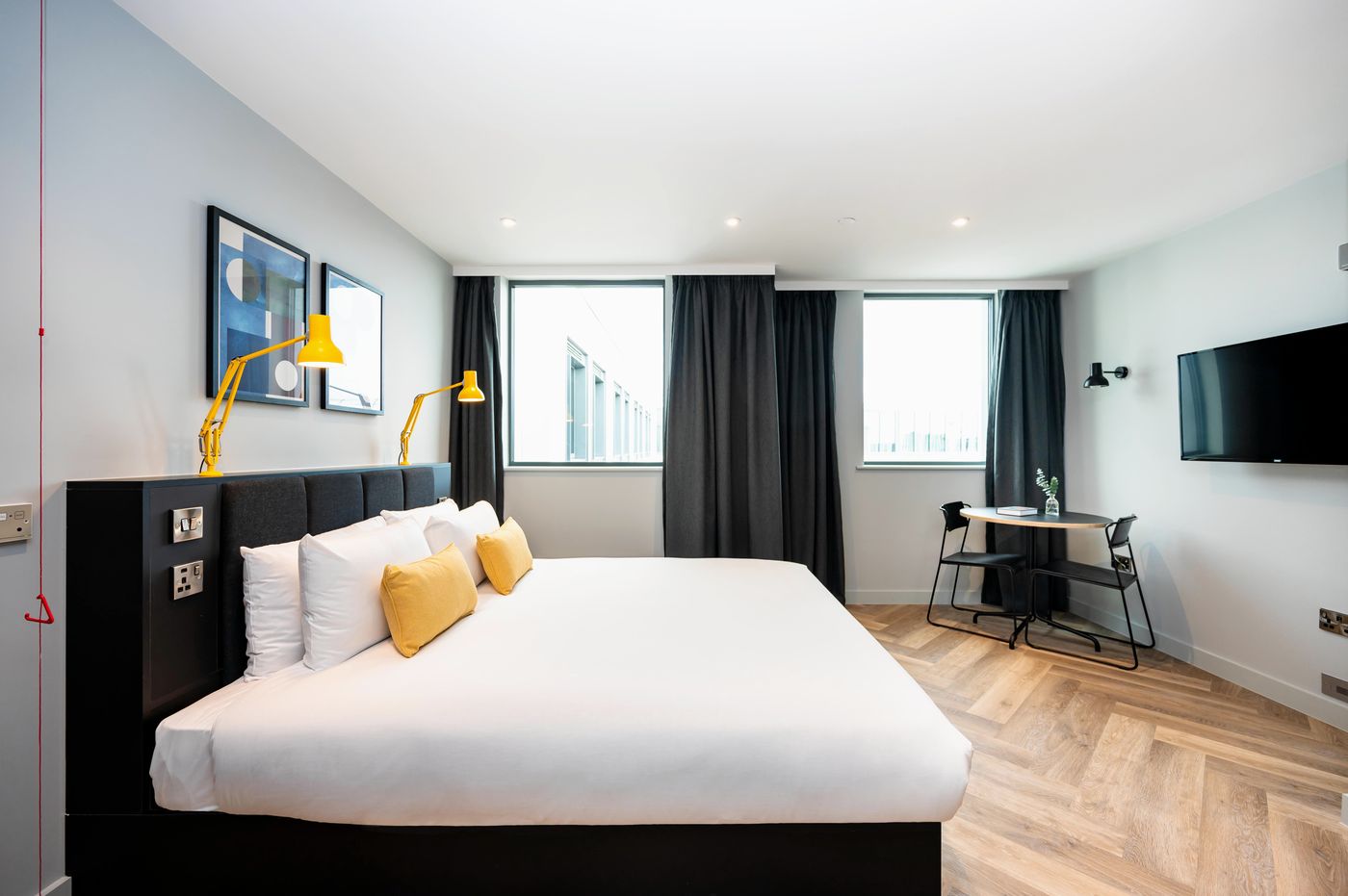 Staycity-Aparthotels-Tivoli-Room-30