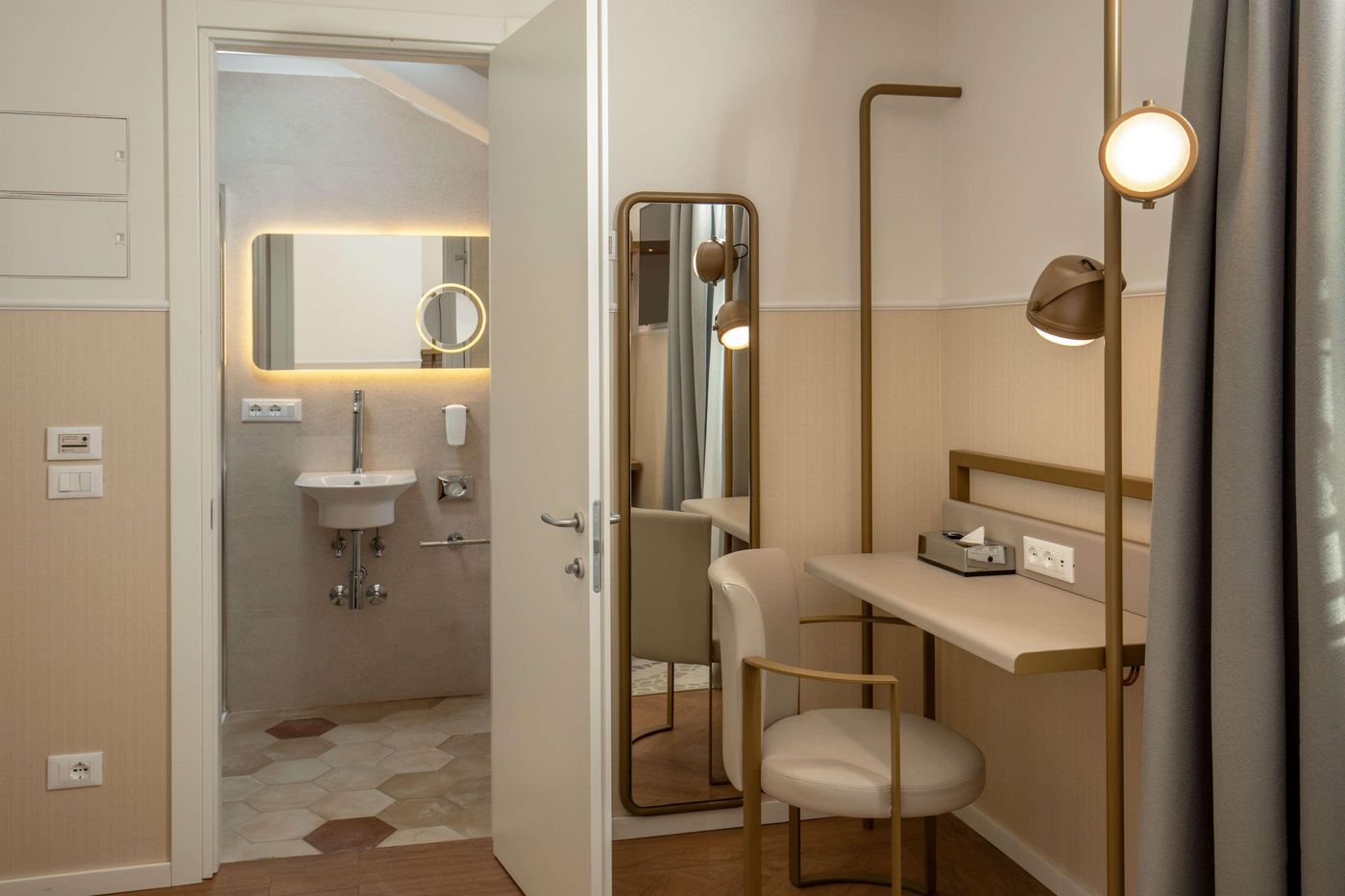 Cosmopolita-Hotel-Rome--Tapestry-Collection-by-Hil-Room-46