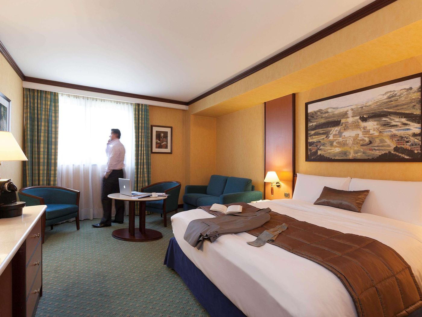 Mercure-Versailles-Parly-2-Room-37
