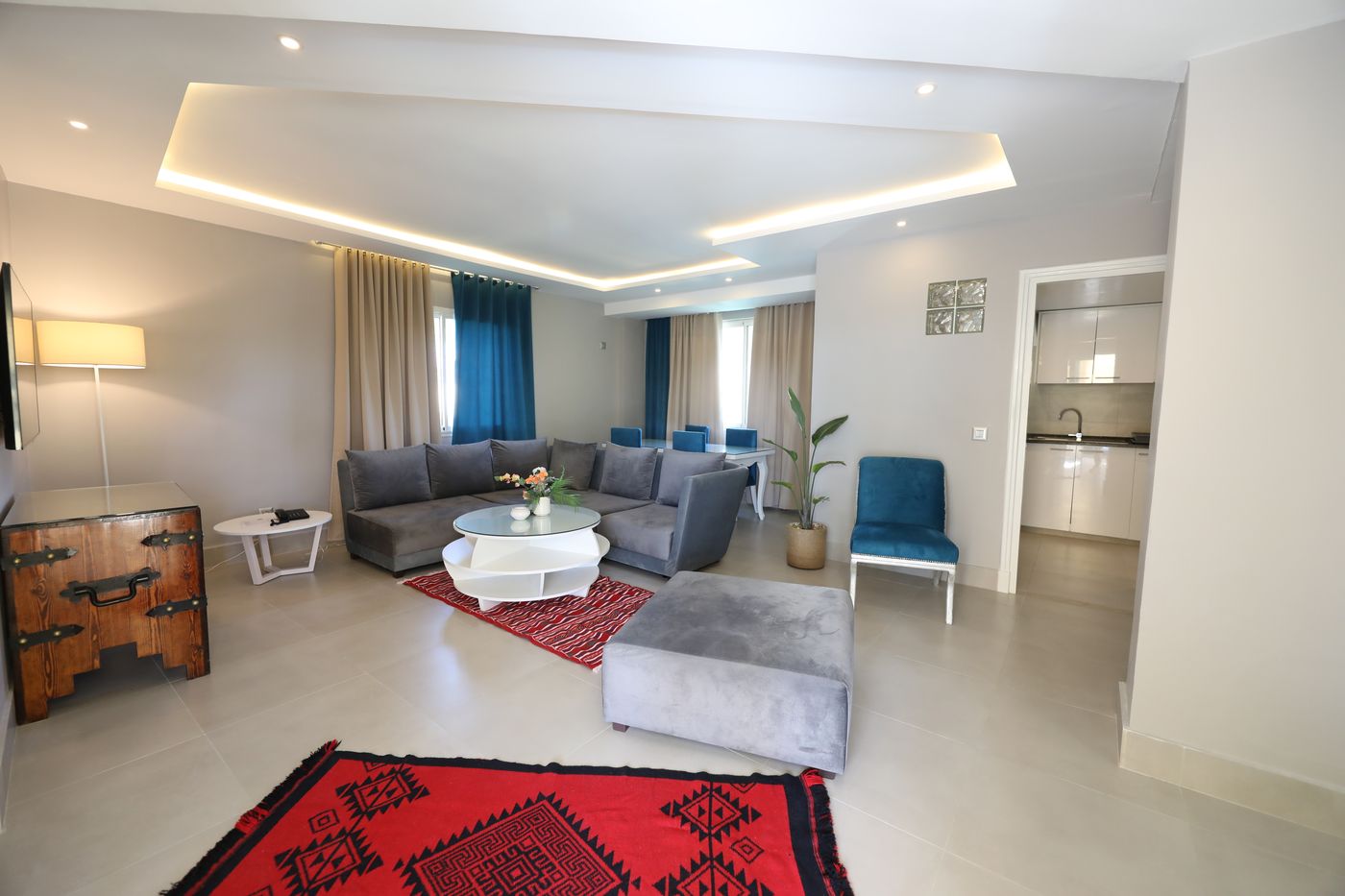 Hotel-Suite-Les-Charmilles-Room-13