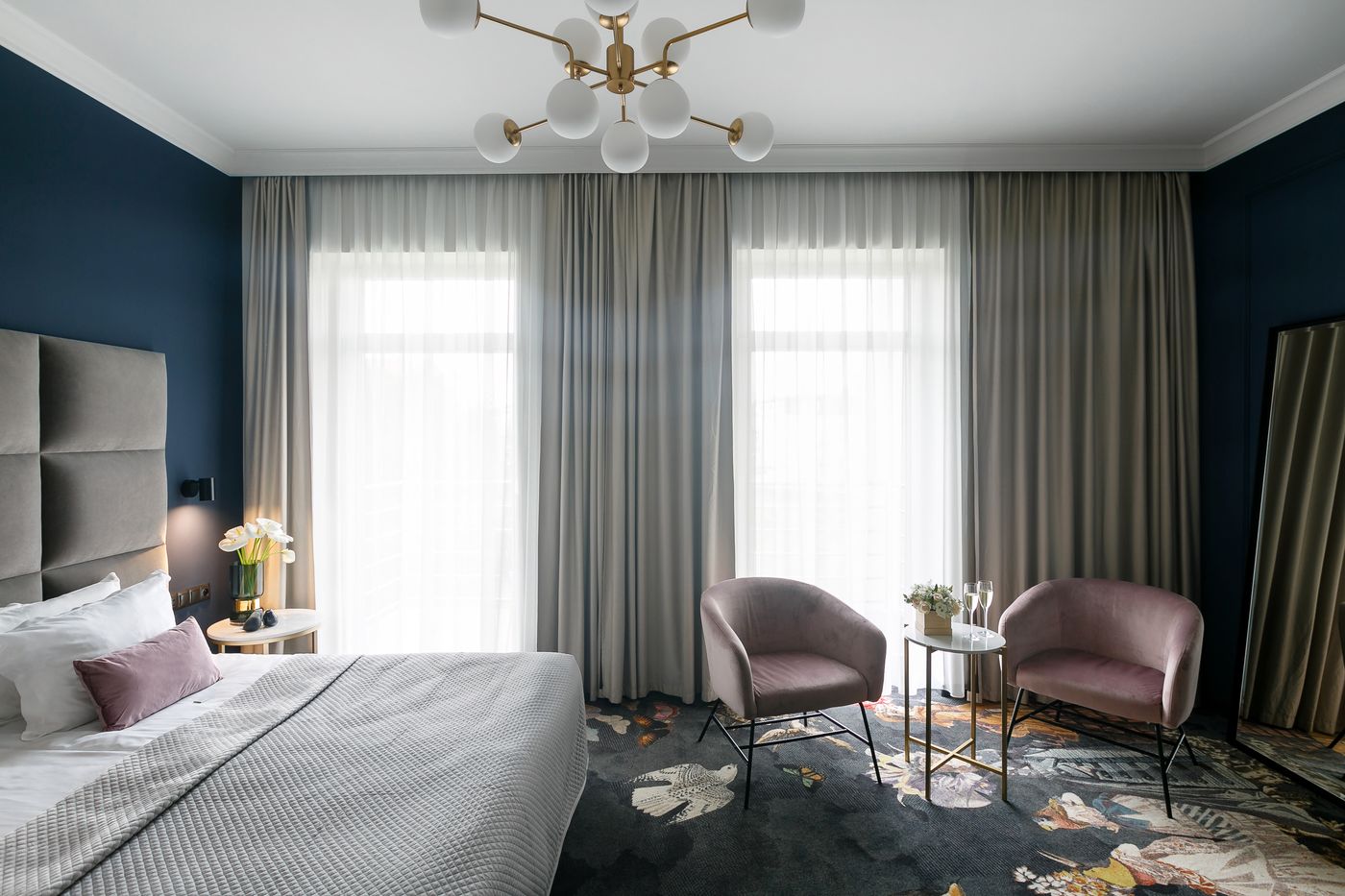 Queen-Boutique-Hotel-Room-25