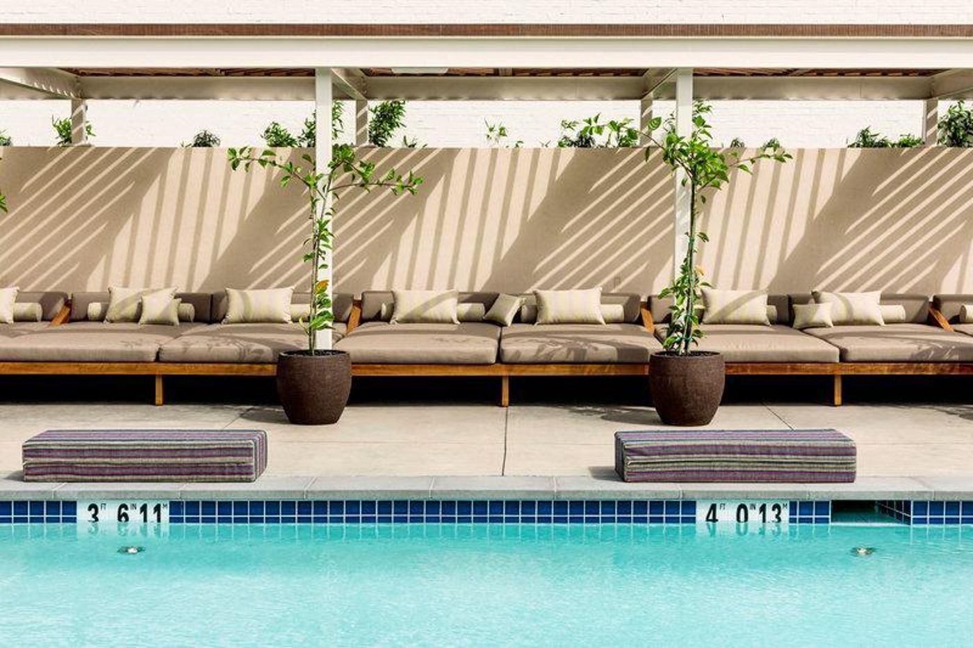 Custom-Hotel-General-view-65