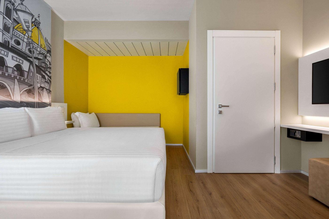 Wyndham-Garden-Florence-Room-7