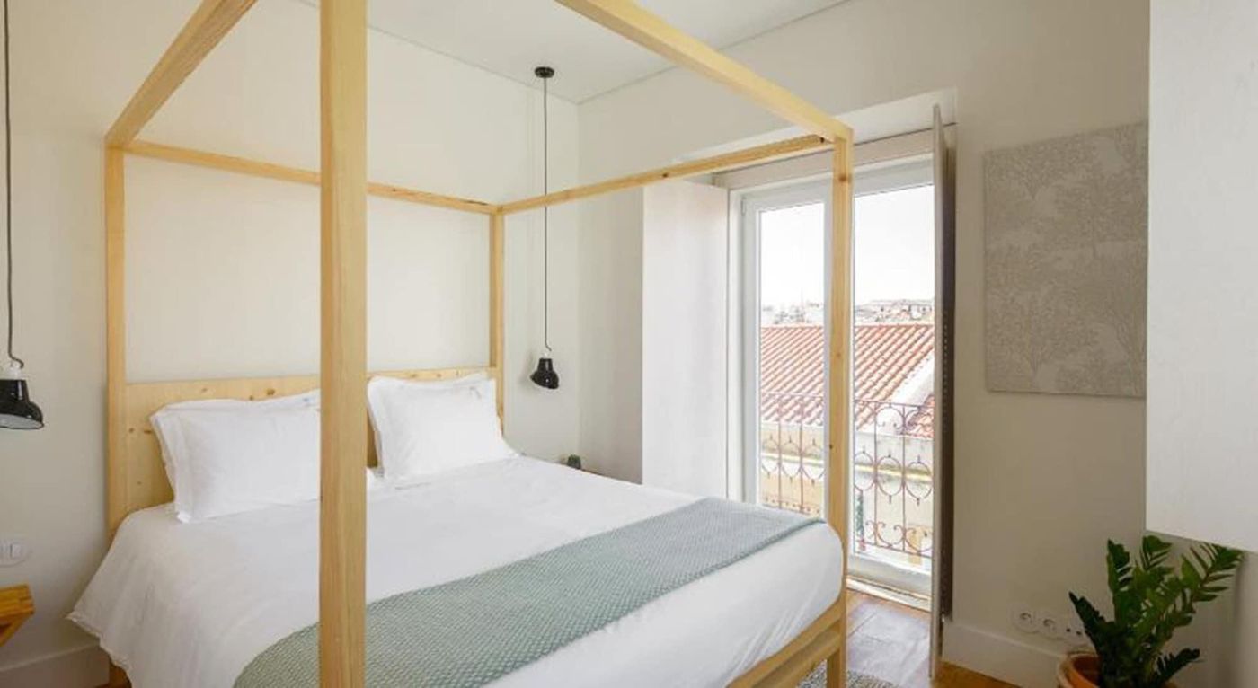 Dona-Graca-Lisbon-Apartments-Room-36
