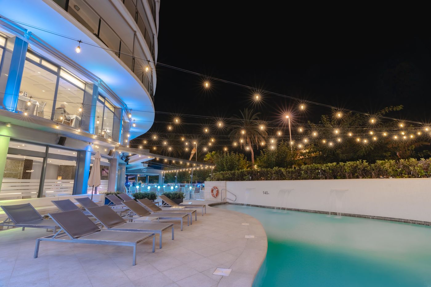 Calipolis-Hotel-Pool-16