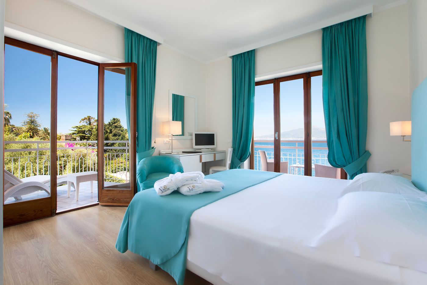 Hotel-Regina-Sorrento-Room-26