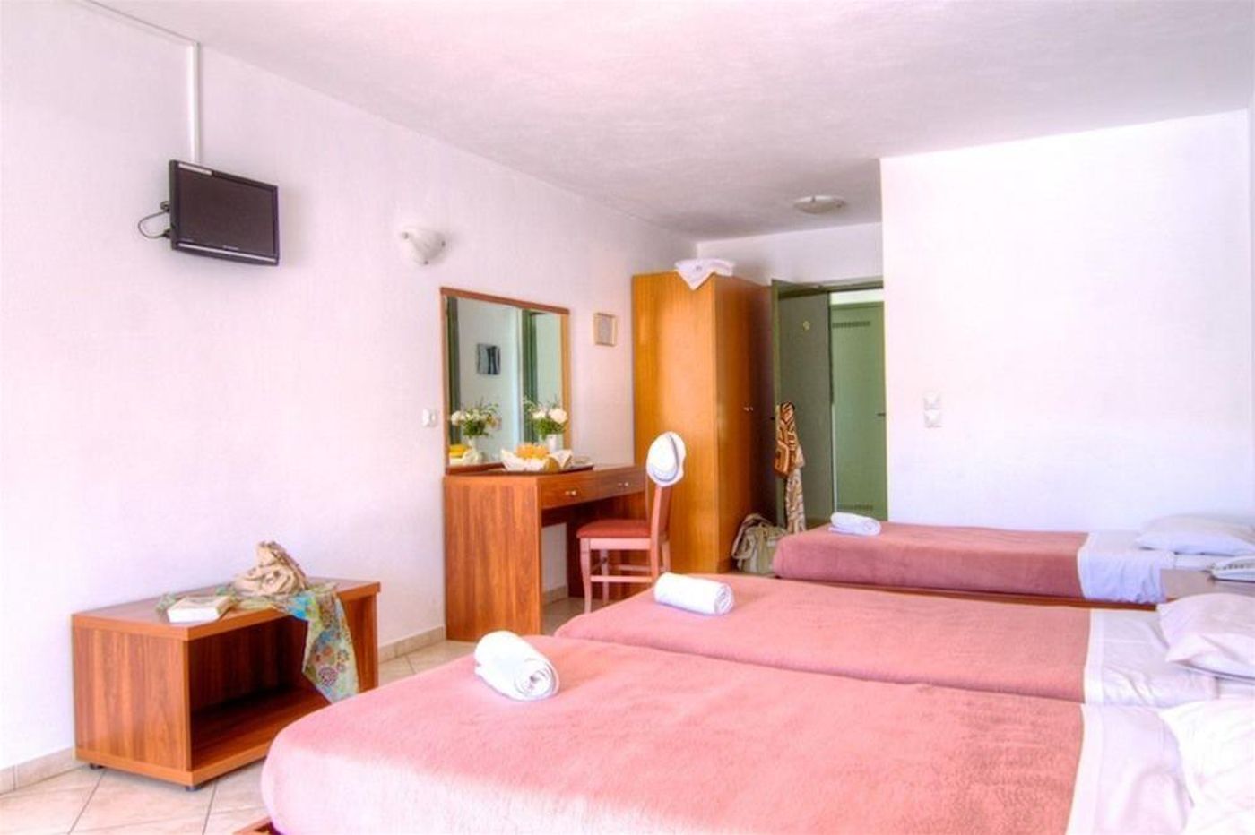 Xidas-Garden-Room-16