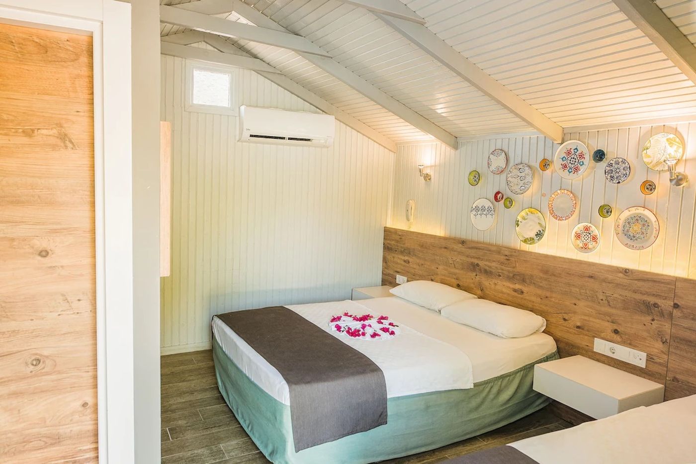 Hotel-Leda-Beach-Room-13