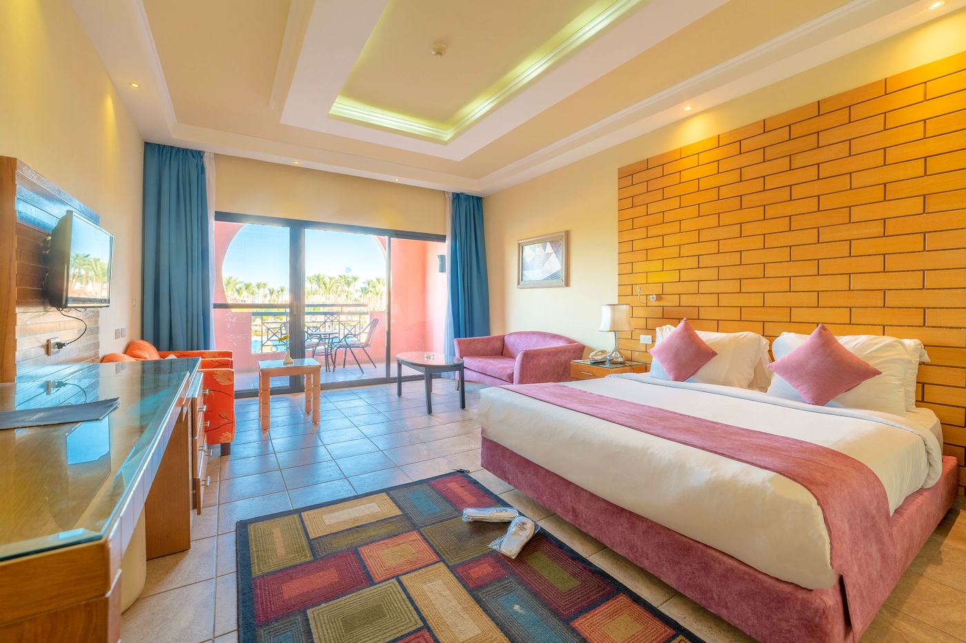 Parrotel Aqua Park Resort