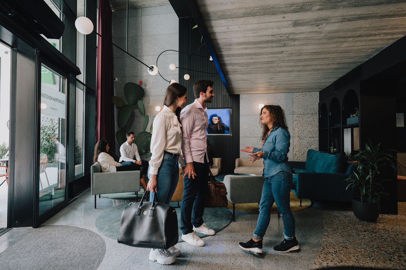 ibis-Styles-ST-Pauls-Bay-Malta-Lobby-55