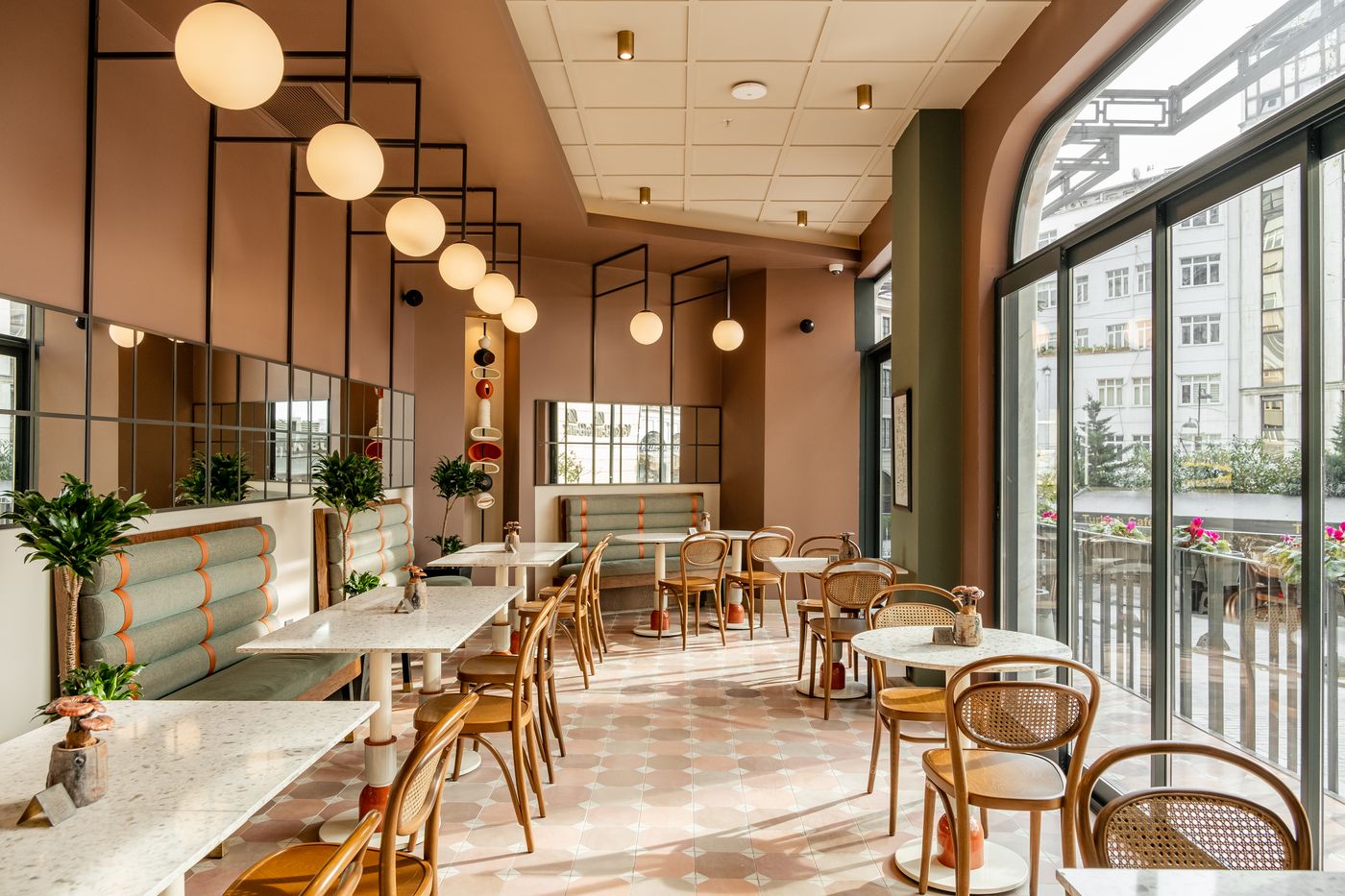 Khai-Hotel-Karakoy-Restaurant-8