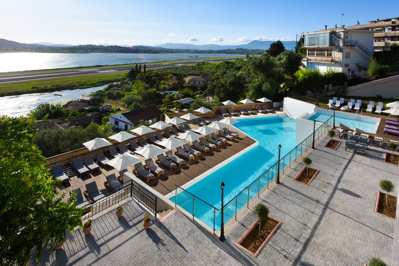 The-Royal-Grand-Hotel-Pool-8