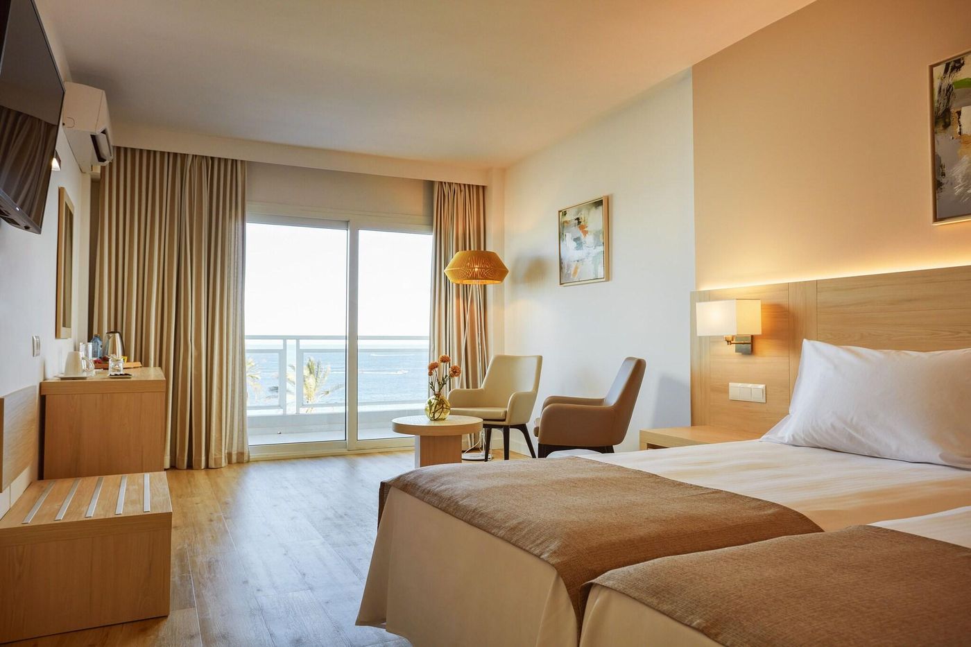 Las-Arenas-Affiliated-by-Melia-Room-34