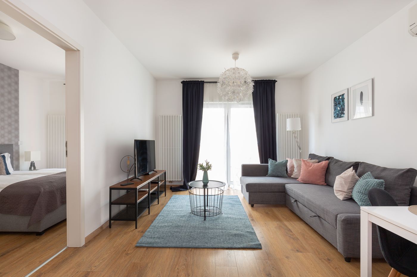 Vagabond-Broadway-Room-12