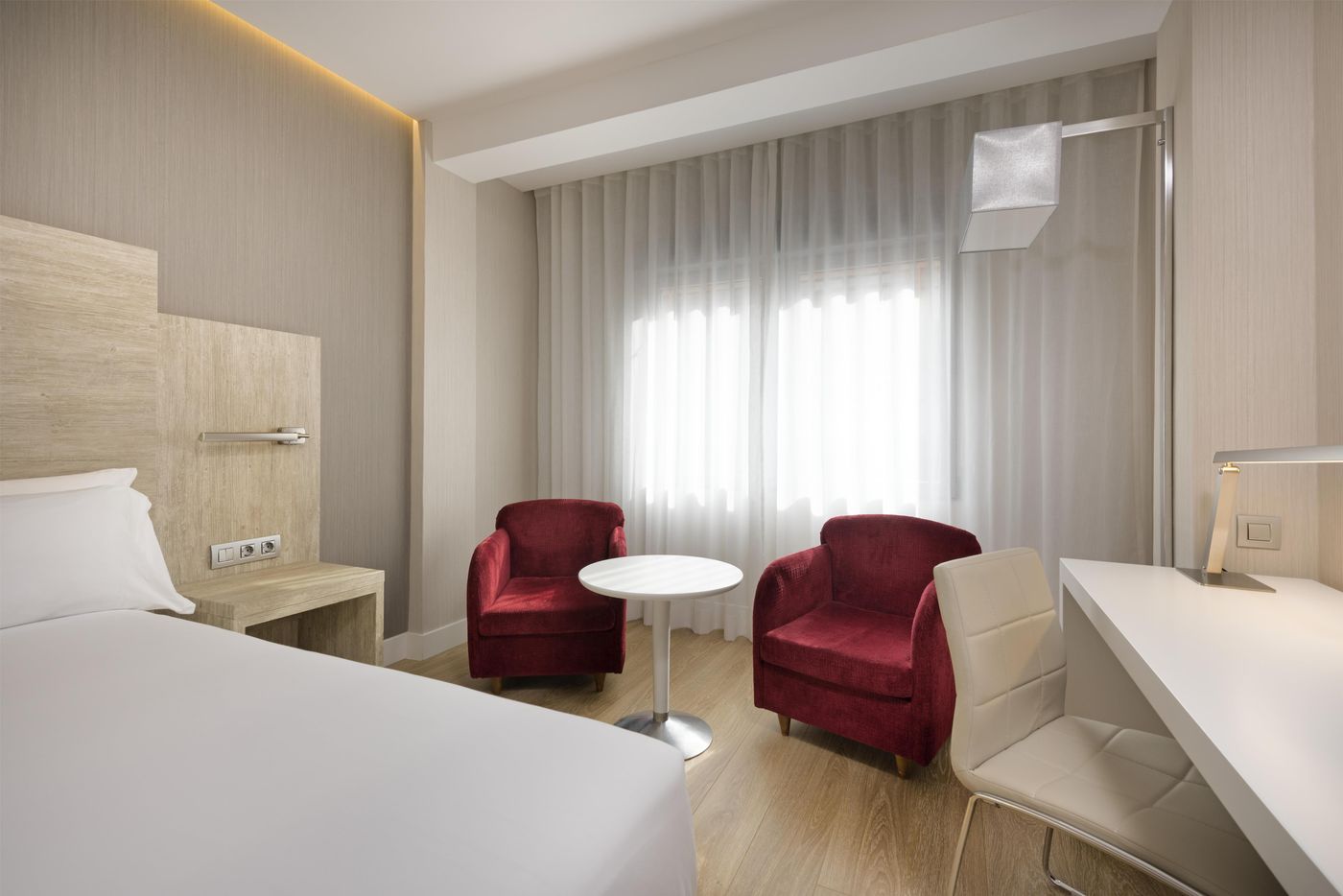 NH-Madrid-Chamberi-Room-26