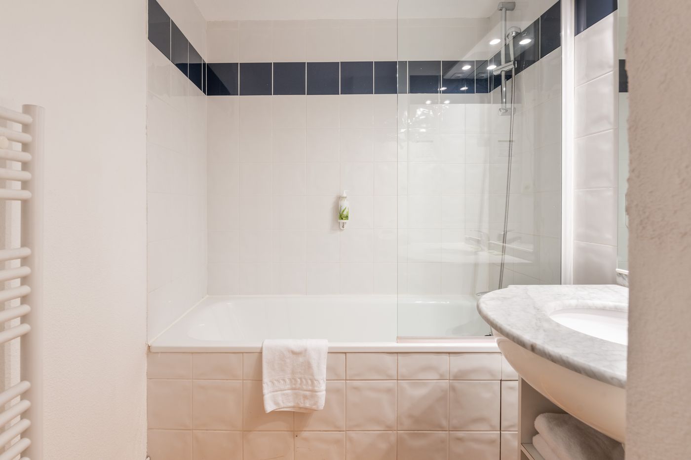 Residhotel Grenette-France-GRENOBLE-Room-7