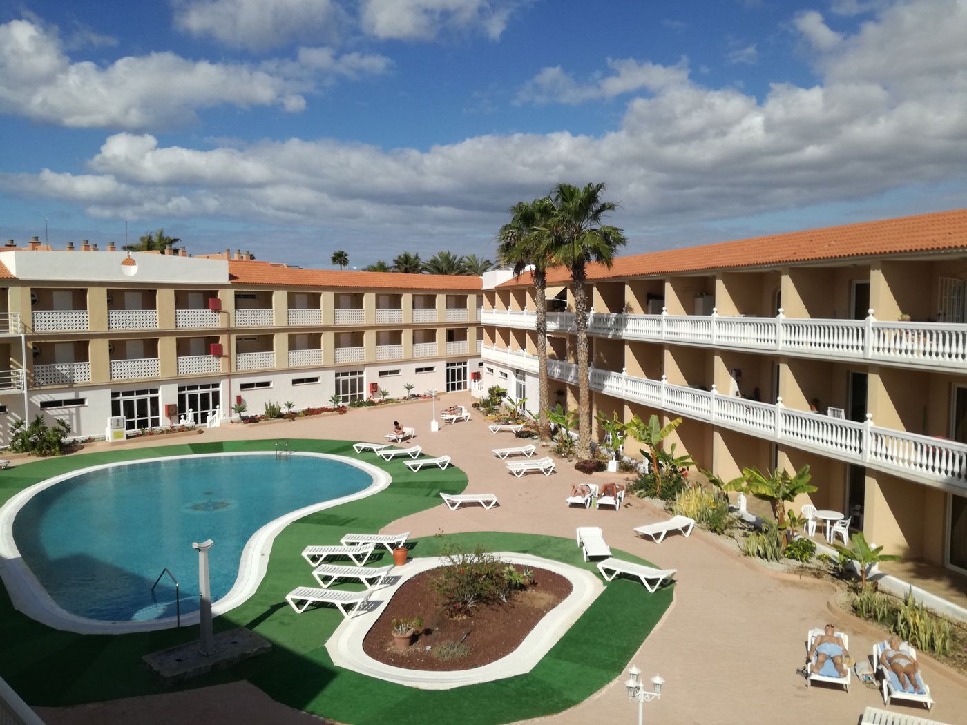 Parque Carolina Apartments