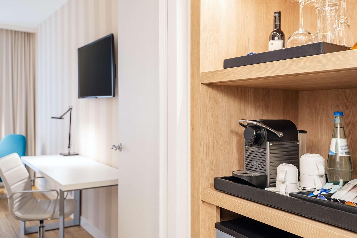 NH-Berlin-Alexanderplatz-Room-30