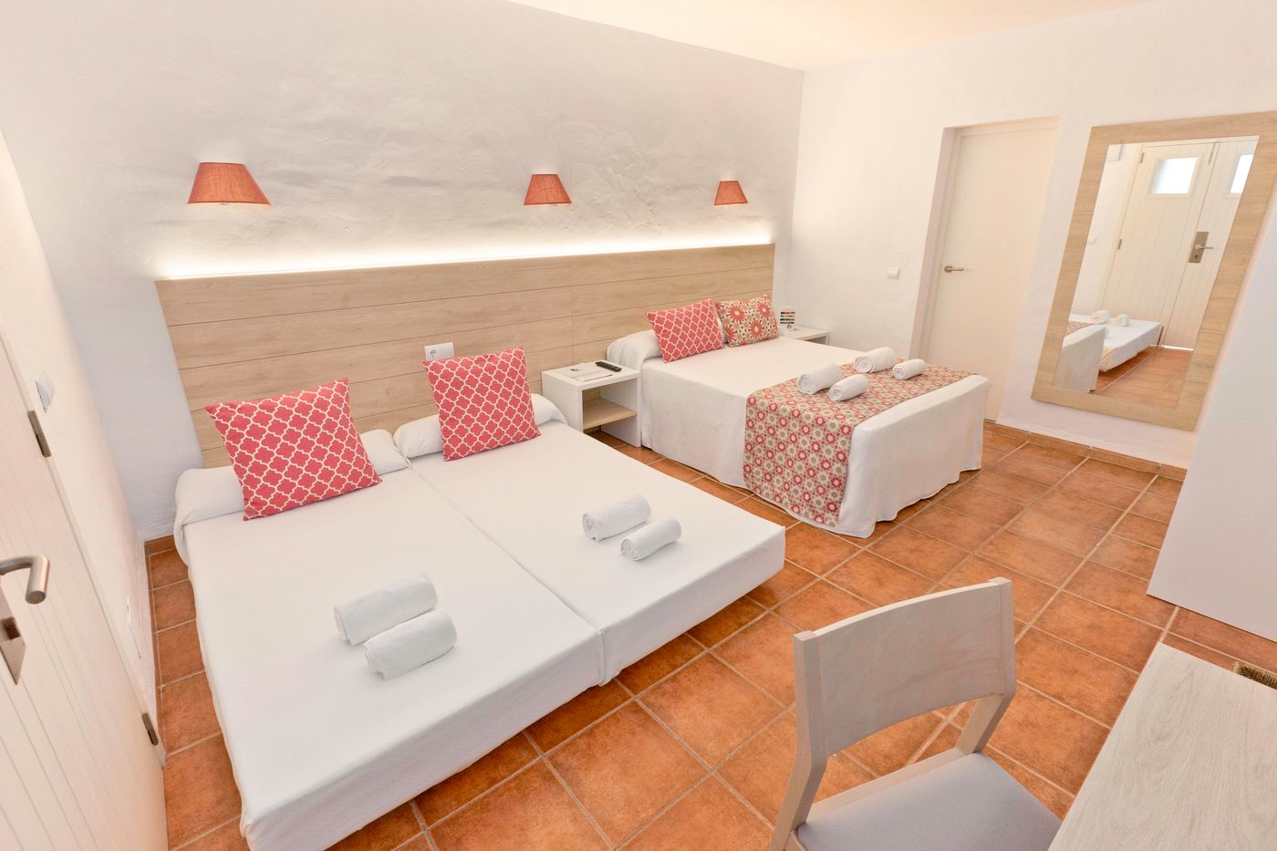 Azuline-Club-Cala-Martina-Ibiza-Room-34