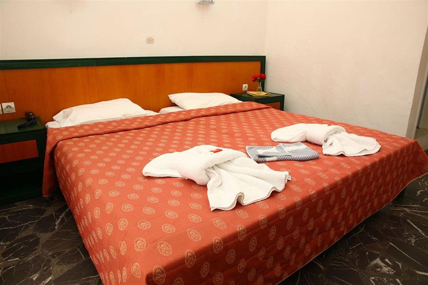 Sandy-Beach-General-view-18