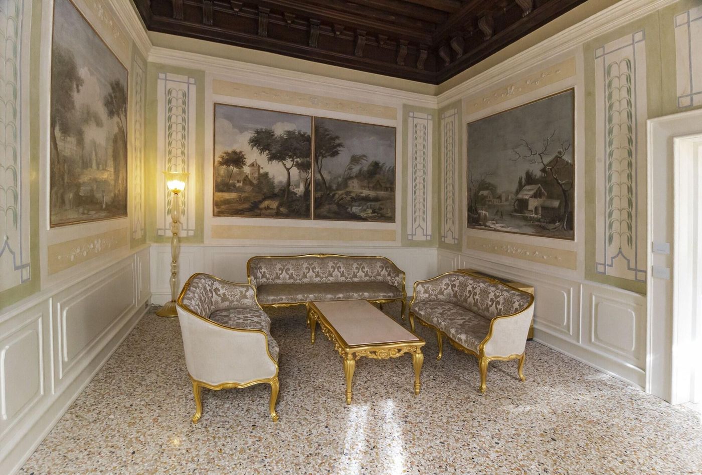 Ca-Bonfadini-Historic-Experience-Room-15