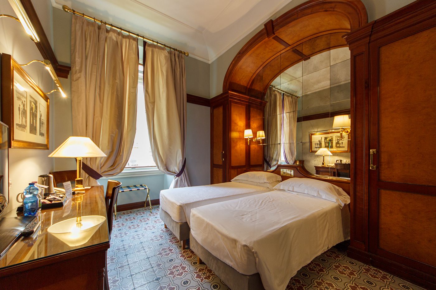 Albani-Firenze-Room-16