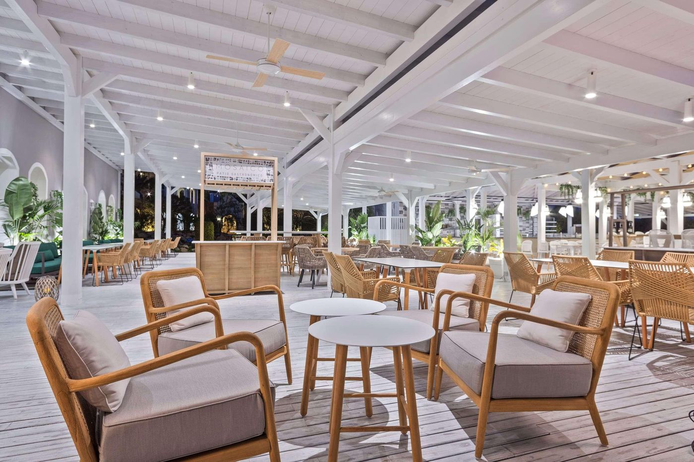 The-Level-At-Melia-Villaitana-Restaurant-60