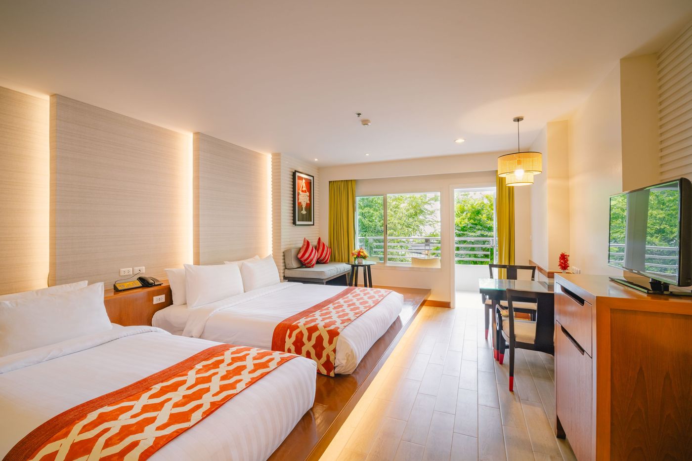 Royal-Paradise-Room-22