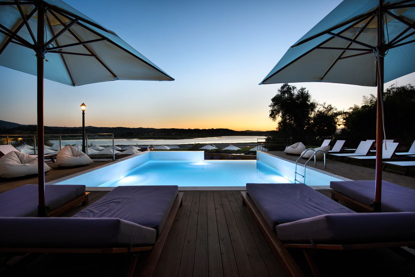 The-Royal-Grand-Hotel-Pool-13