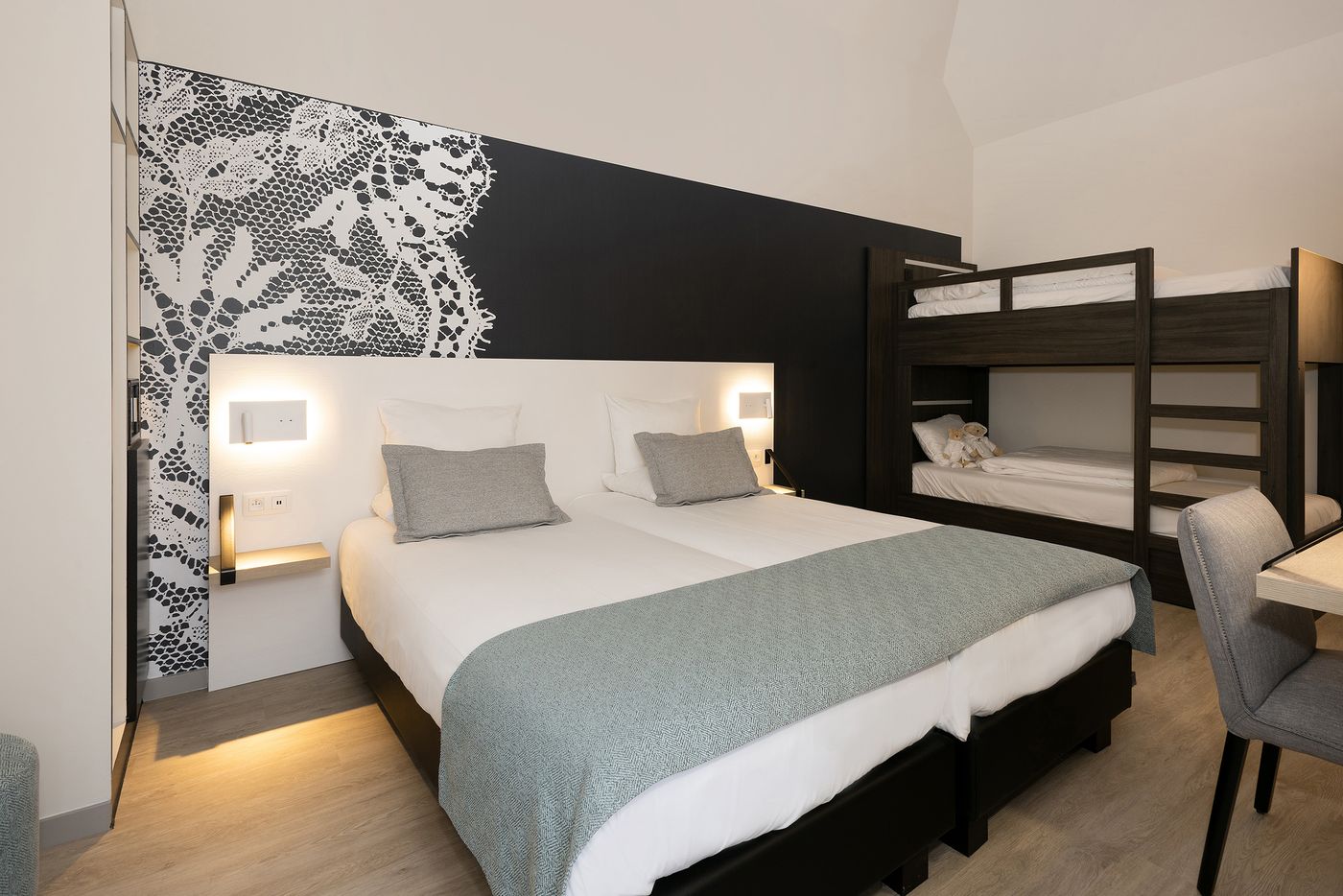 Martin's Brugge-Belgium-BRUGES-Room-8