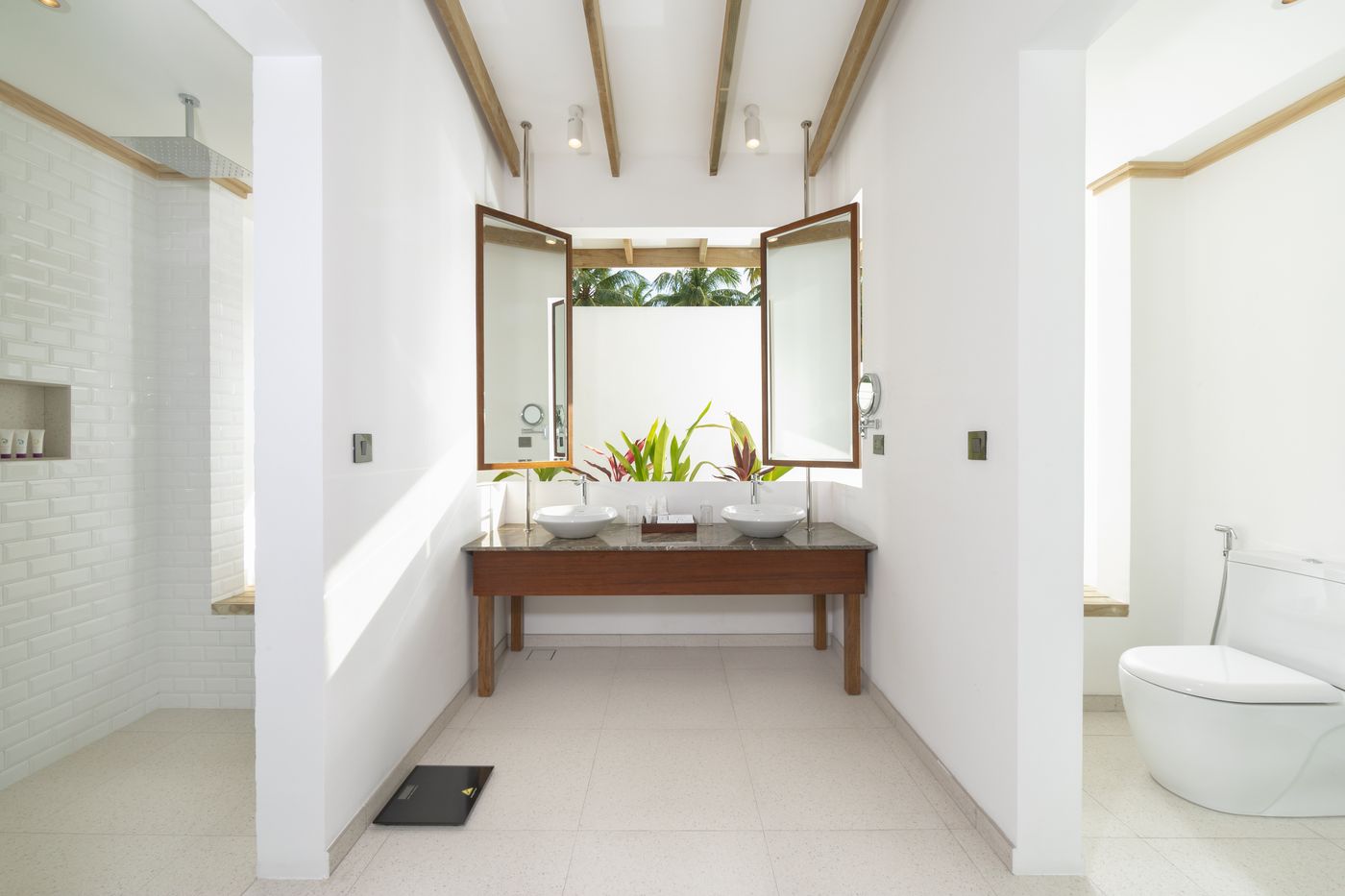 Cinnamon Hakuraa Huraa Maldives