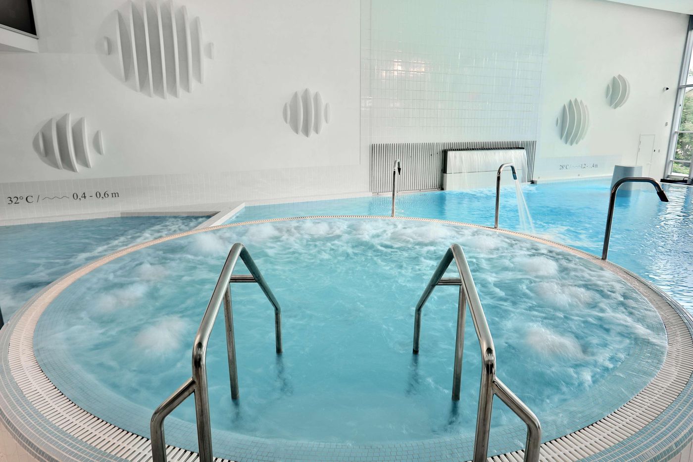 Park-Inn-by-Radisson-Meriton-Conference-Spa-Hotel-Pool-62