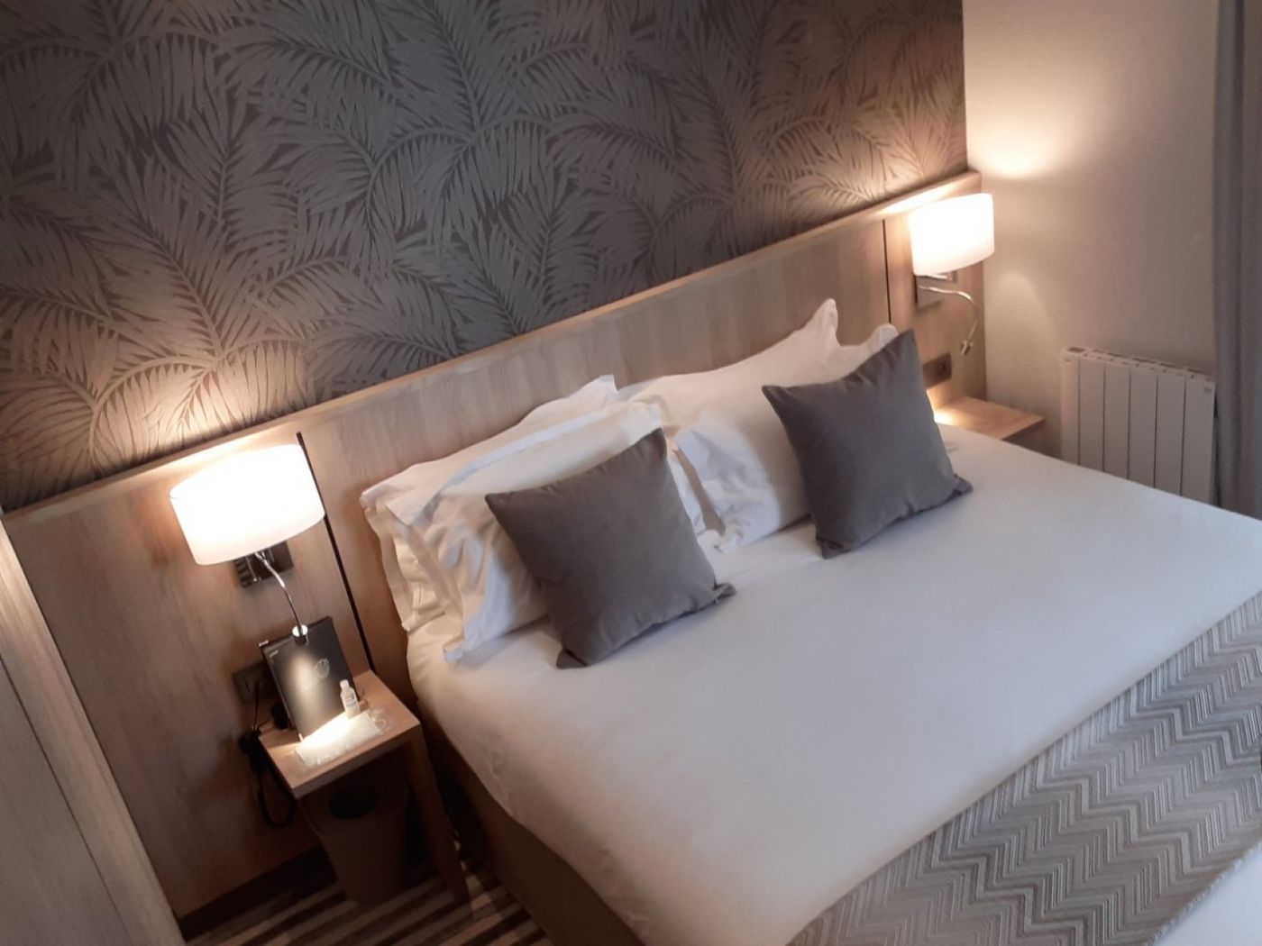 Prince Albert Lyon Bercy-France-PARIS-Room-7