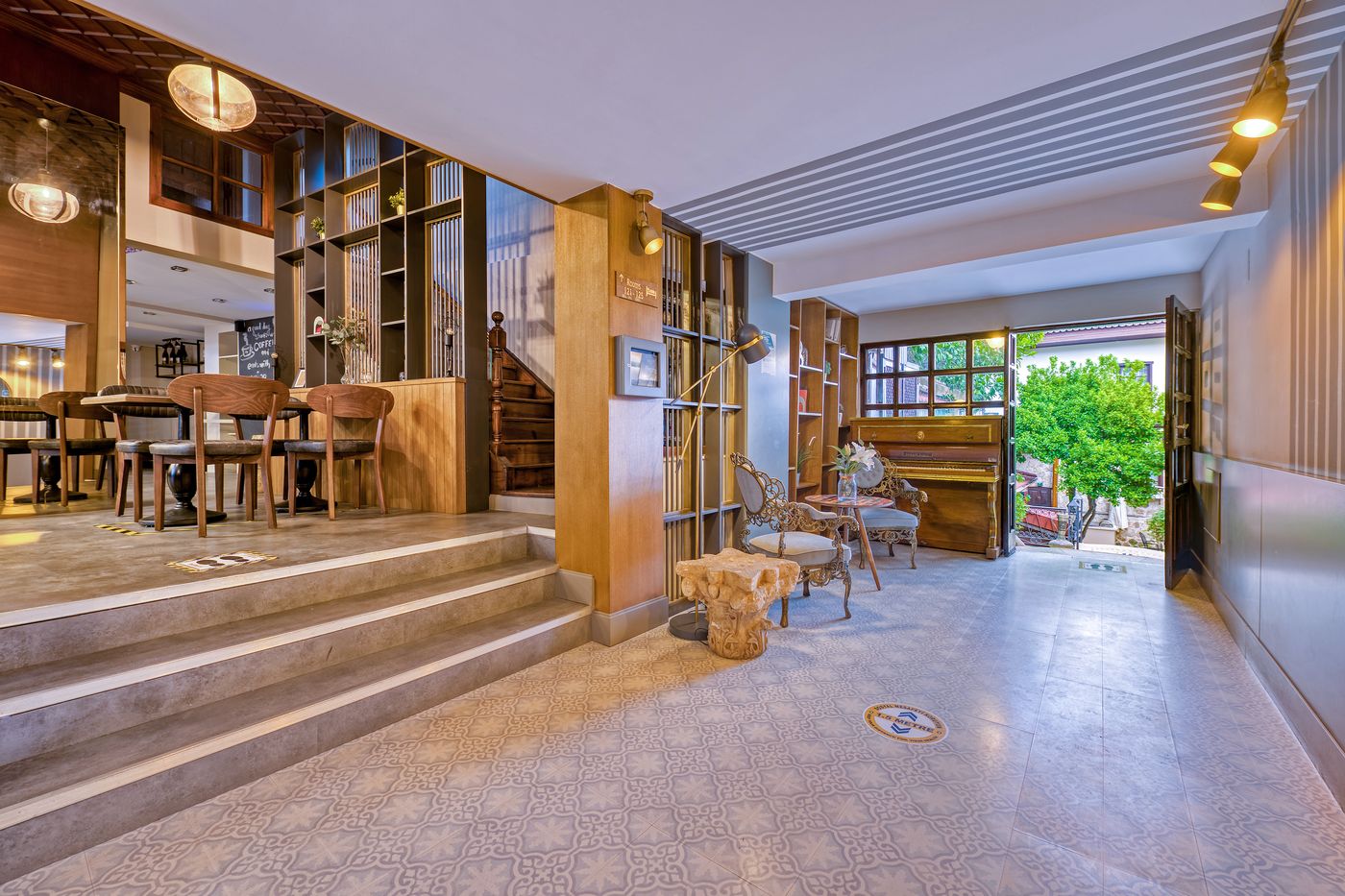 Dogan-Hotel-Lobby-46