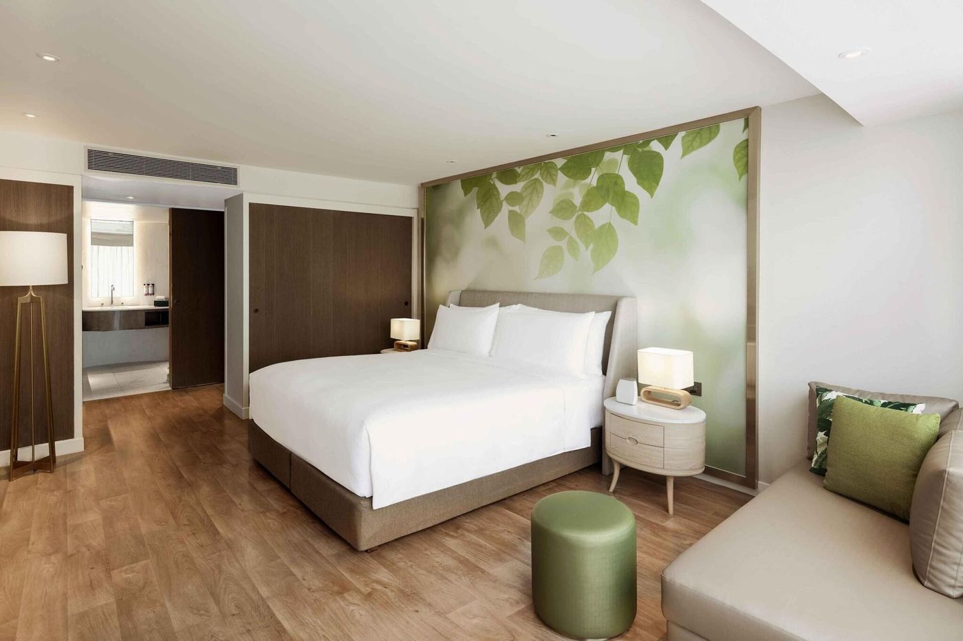 Movenpick-BDMS-Wellness-Resort-Bangkok-Room-41