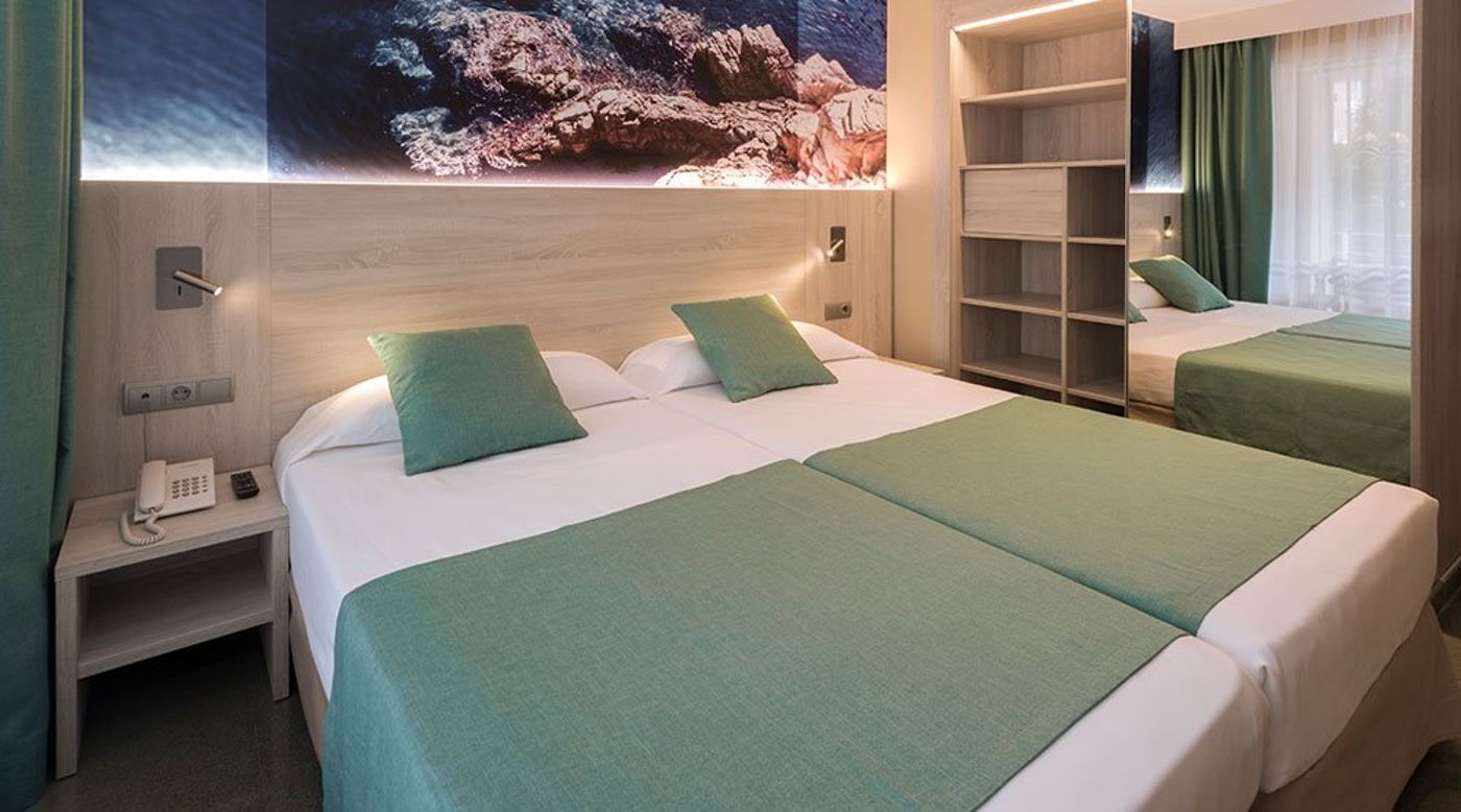 GHT Oasis Park Hotel