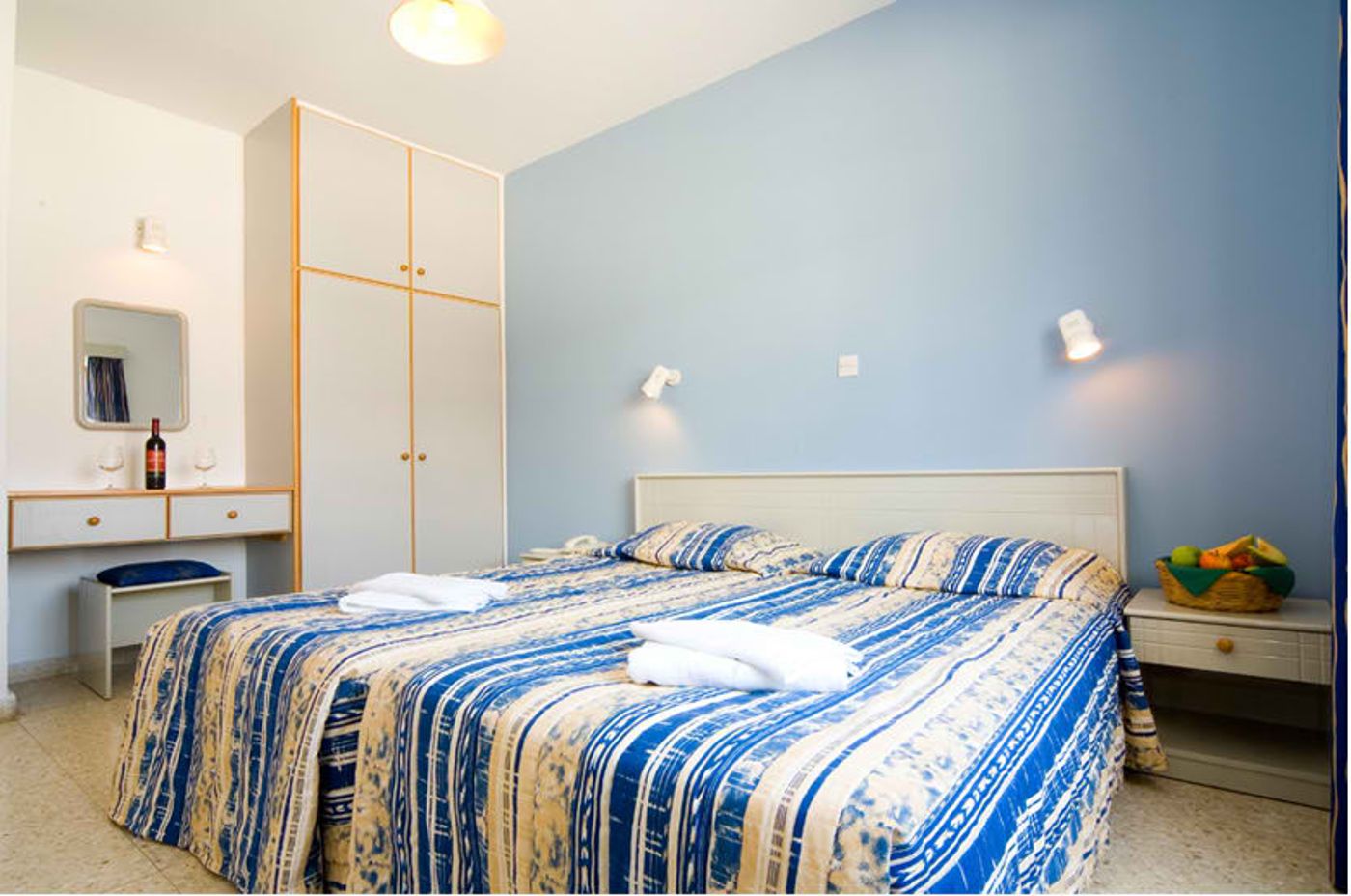 Cosmelenia Apartments