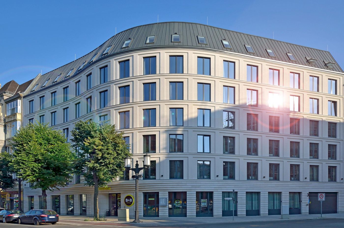 B-B-Hotel-Berlin-Charlottenburg-General-view-2