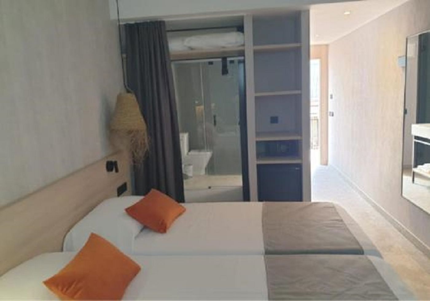 Les-Palmeres-Room-36