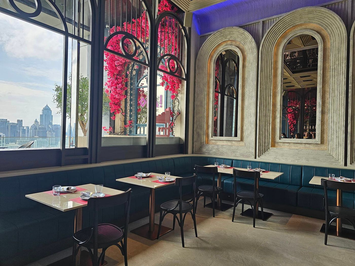 Column-Bangkok-Restaurant-60