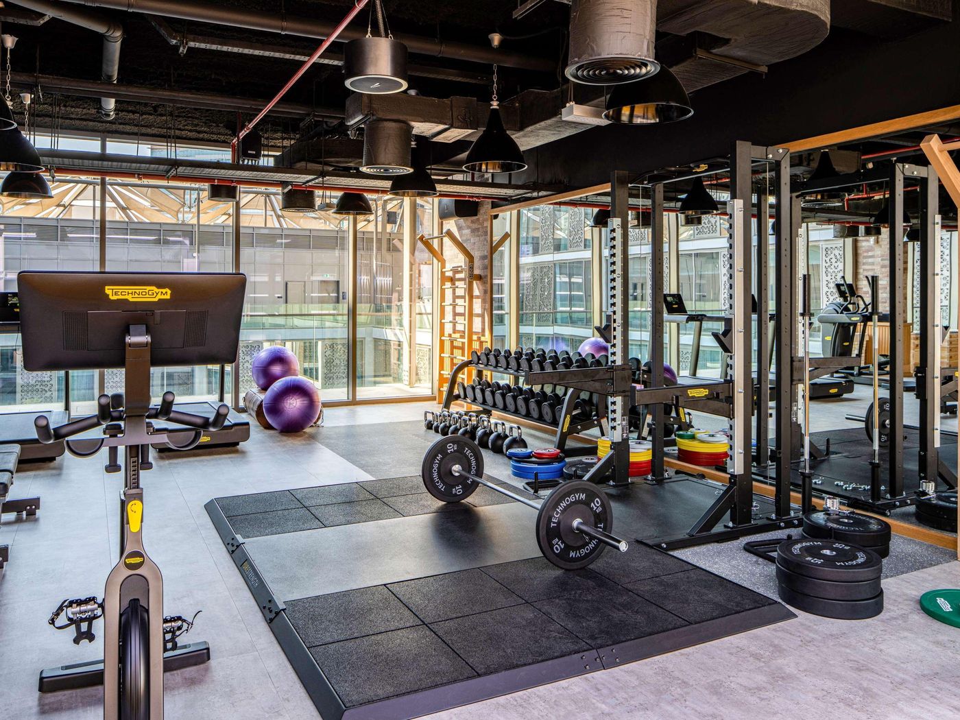 25hours-Hotel-Dubai-One-Central-Sports-and-Entertainment-74