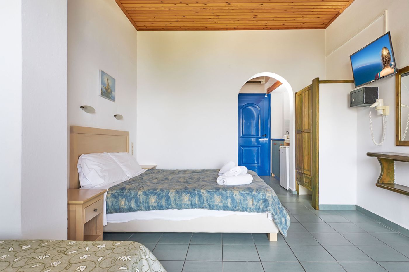 Dionysos Studios & Apartments (18)