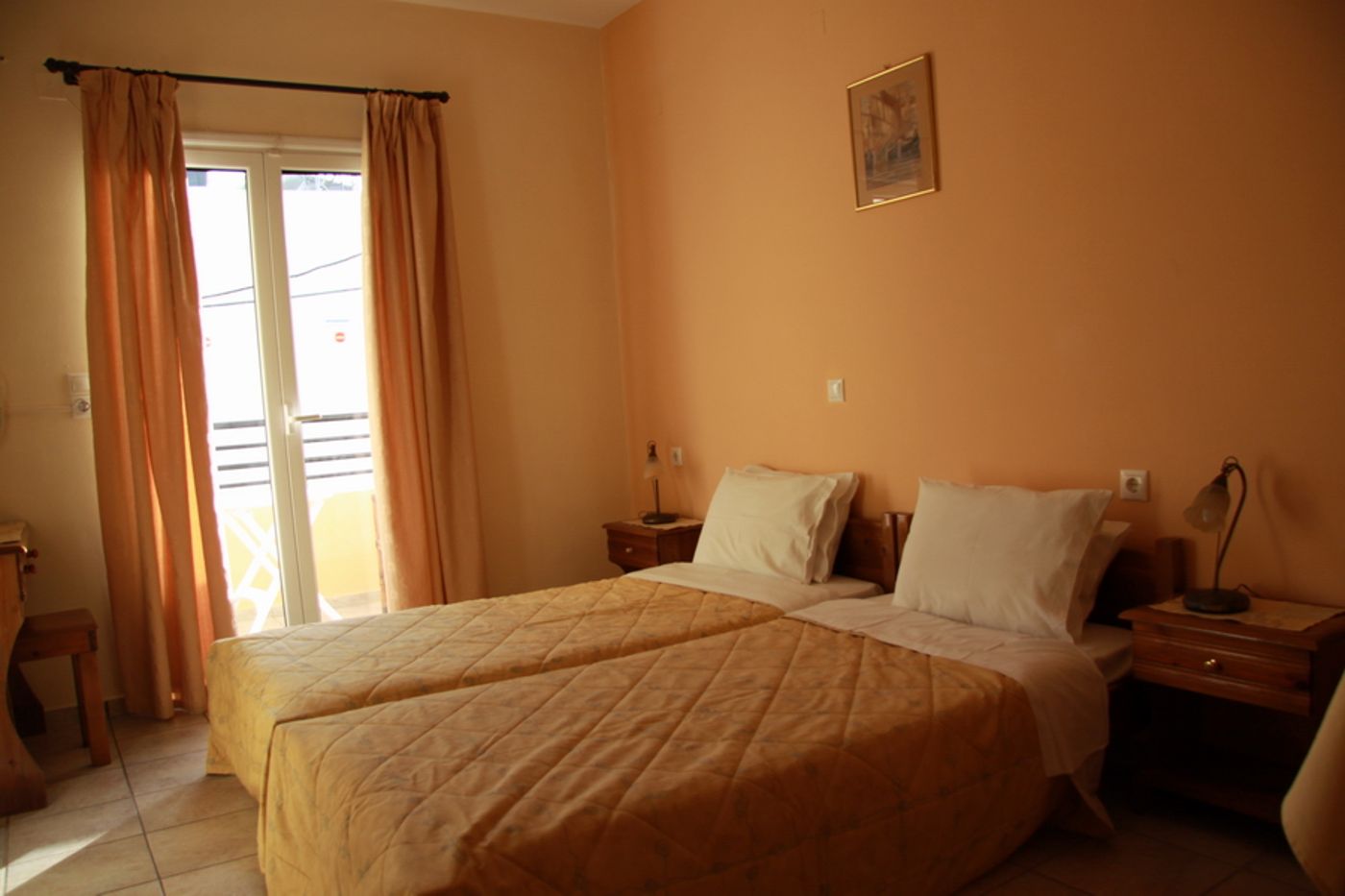 Argyro Studios and Apartments