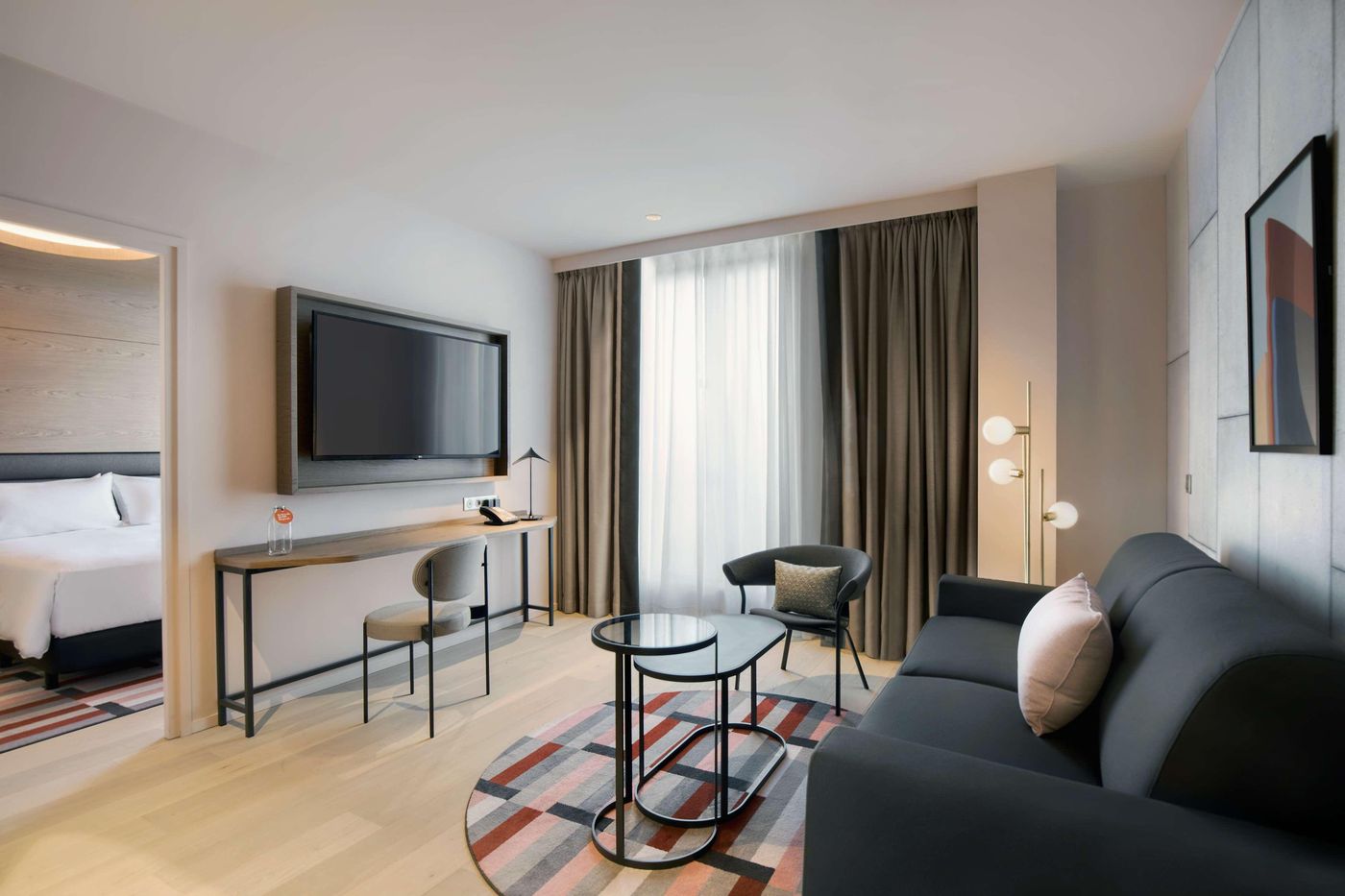 Canopy-By-Hilton-Paris-Eiffel-Tower-Room-34