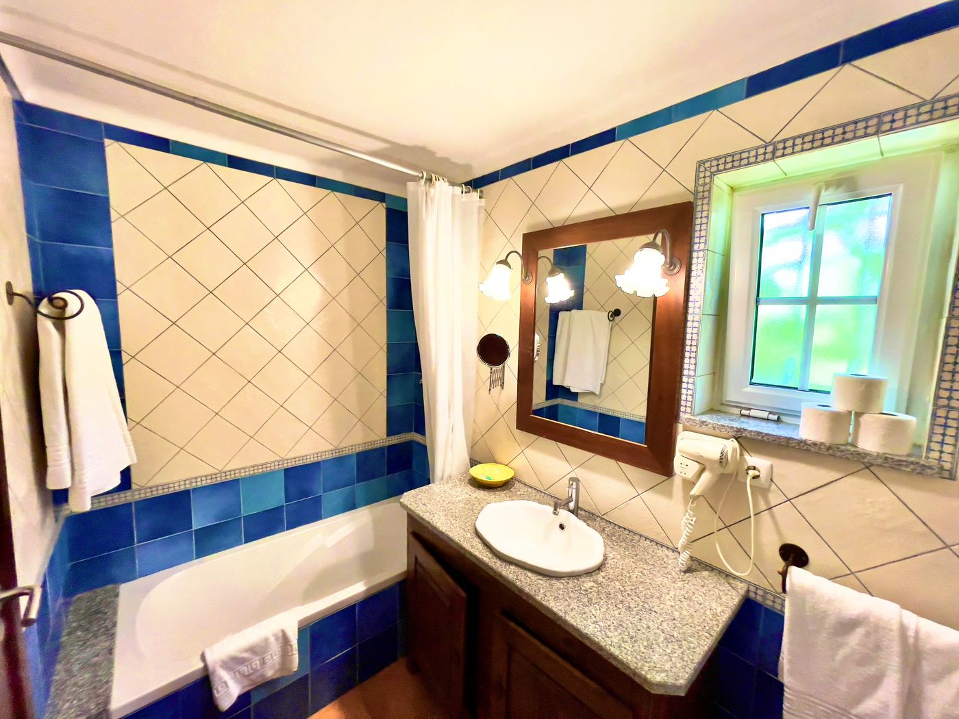 Quinta-do-Mar-da-Luz-Room-48