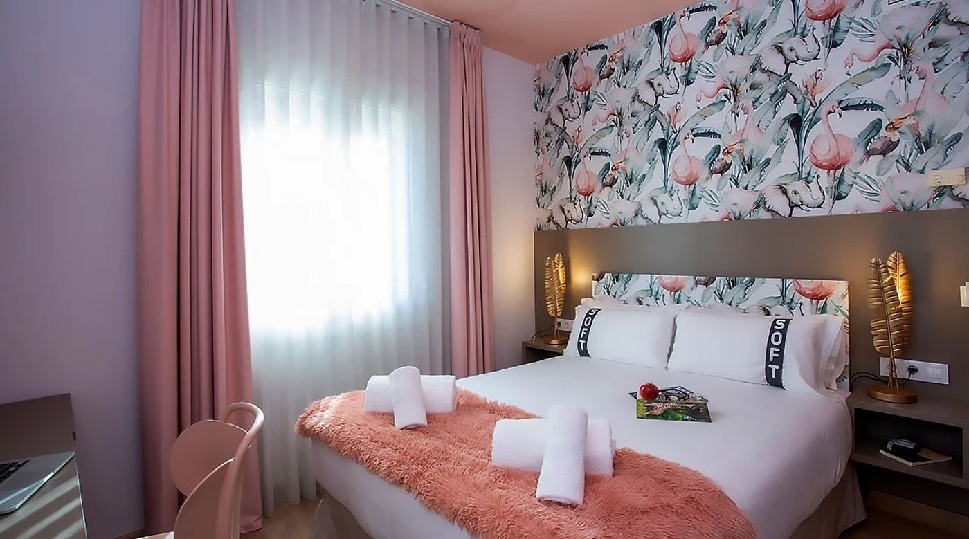 Medium Pisma- amend name to Casual Colours Barcelona