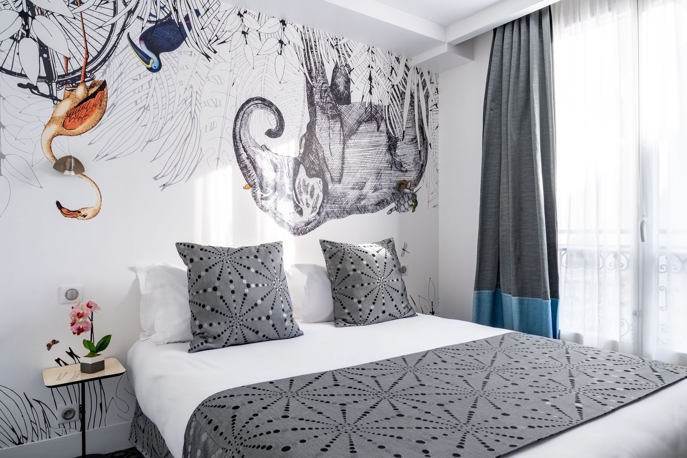 Astoria-Astotel-Room-22