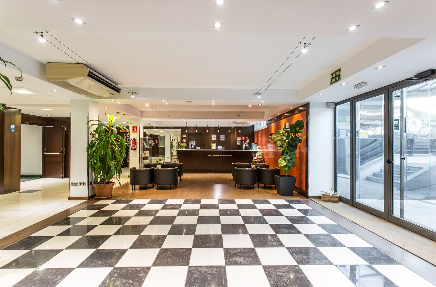 Petit-Palace-Arturo-Soria-Lobby-13