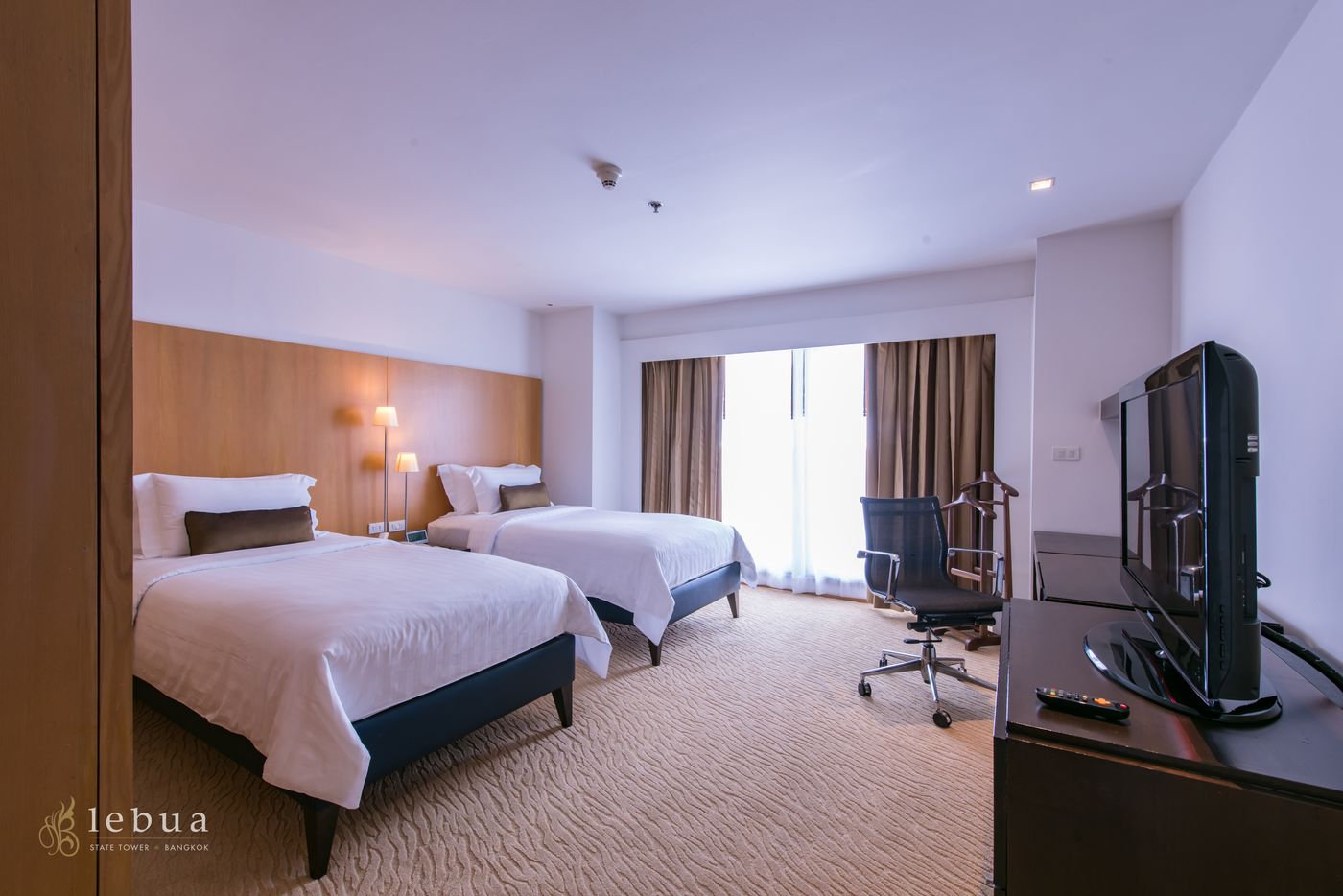 Tower-Club-at-Lebua-Room-40